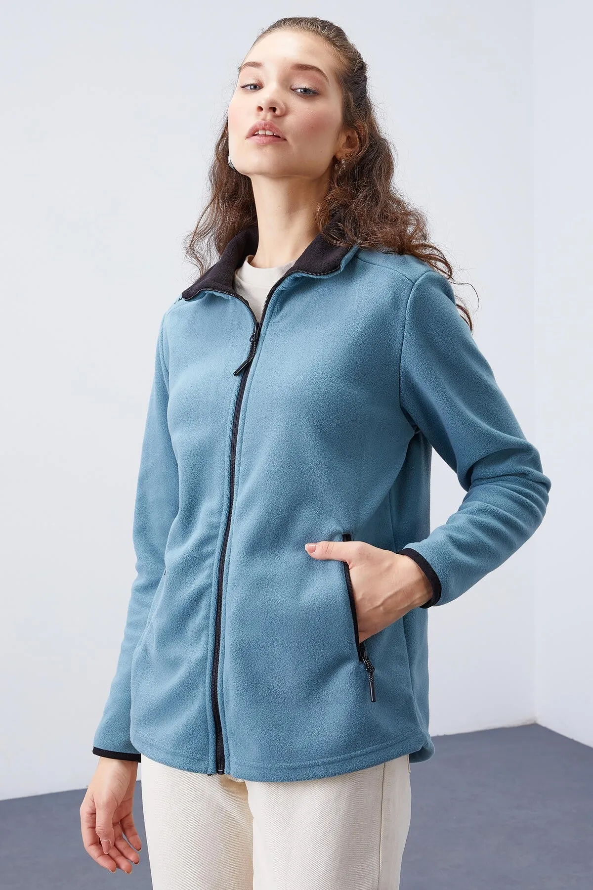 dik yaka fermuarli rahat form kadin polar sweatshirt - 97173