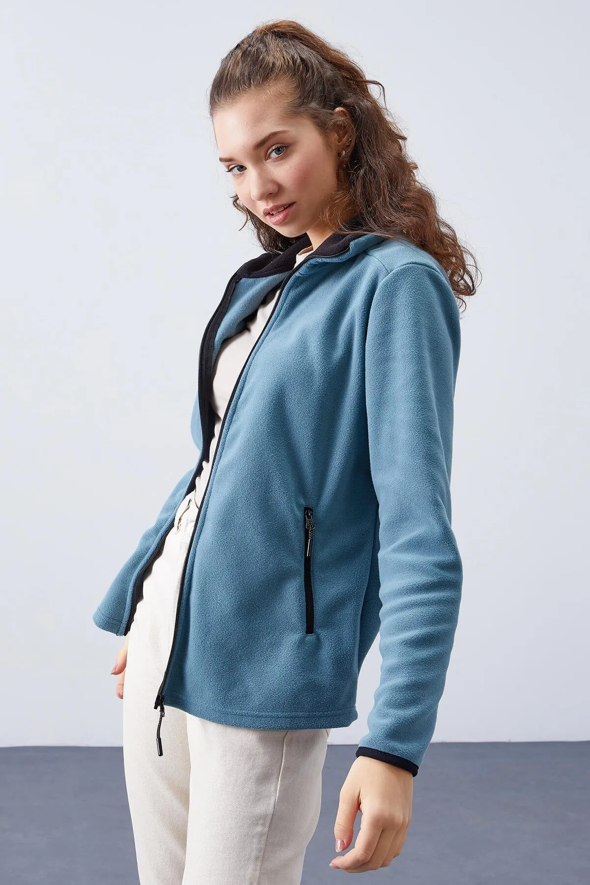dik yaka fermuarli rahat form kadin polar sweatshirt - 97173