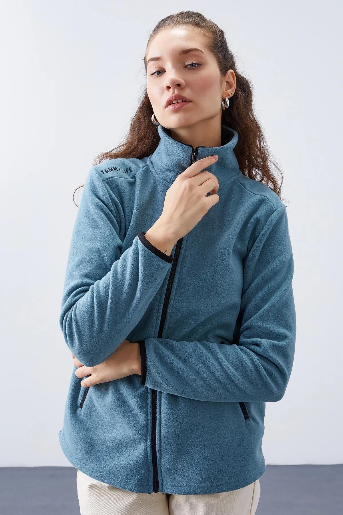 dik yaka fermuarli rahat form kadin polar sweatshirt - 97173