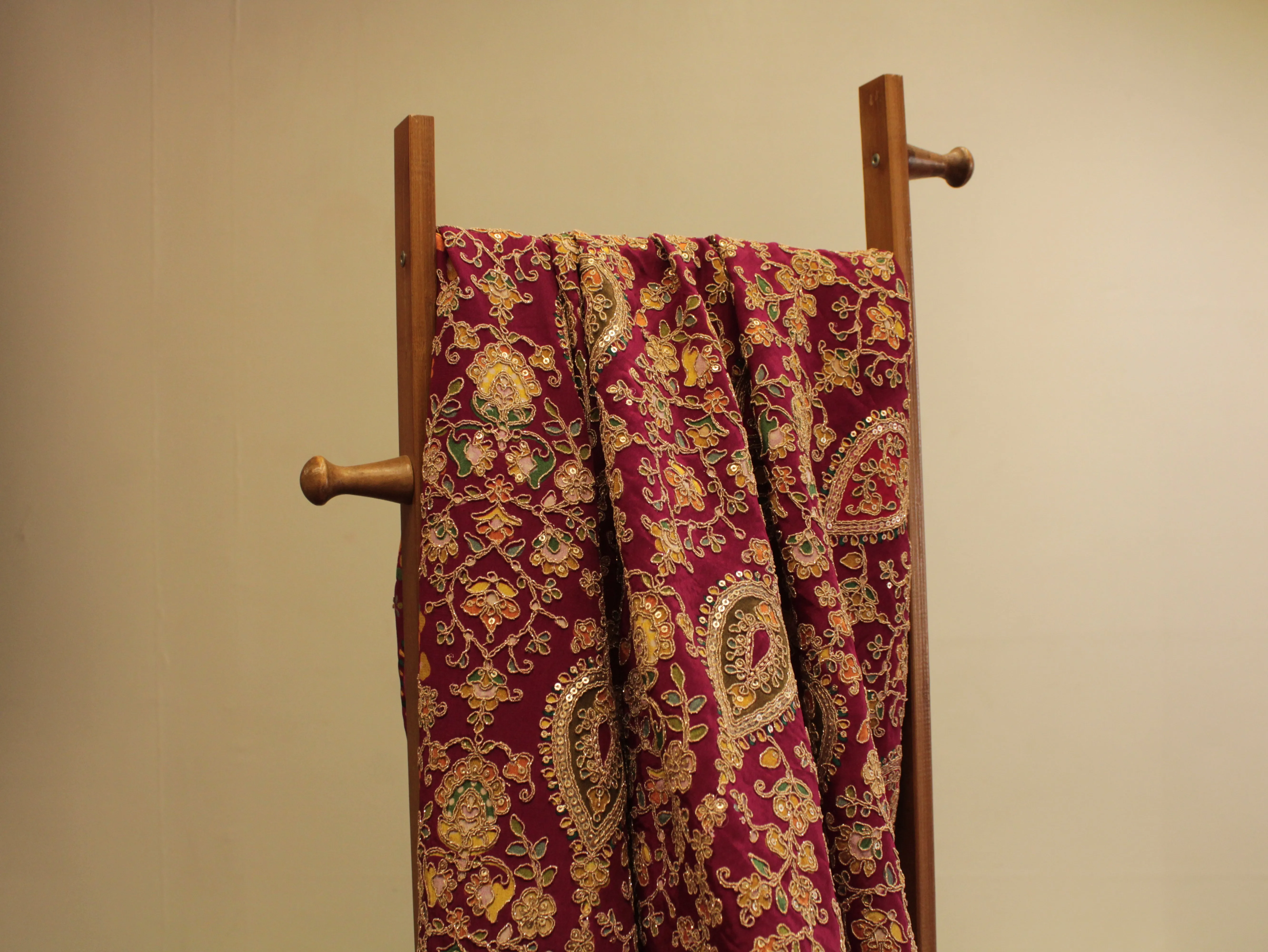 POSH : Premium Coding Work Natural Crepe Fabric